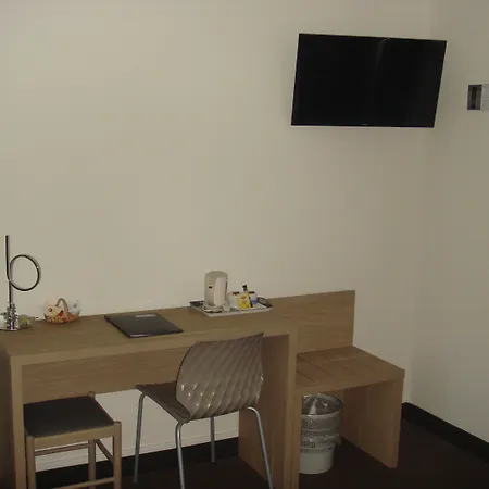 The Originals City, Le Savoy, מלון 3*