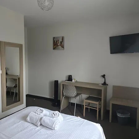 Hotel The Originals City, Le Savoy,