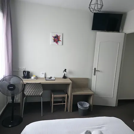 Hotel The Originals City, Le Savoy, 3*