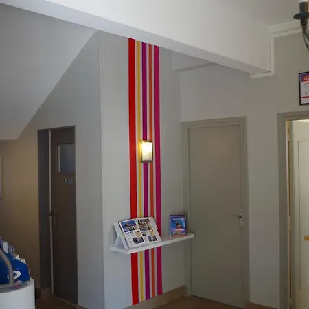 The Originals City, Le Savoy, מלון קאין