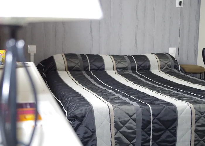 The Originals City, Le Savoy, קאין