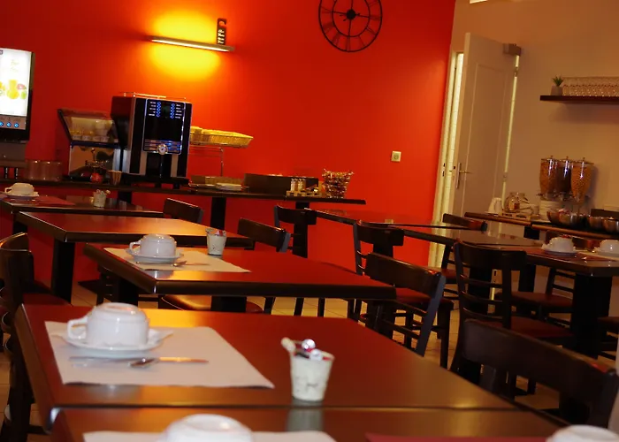 The Originals City, Le Savoy,