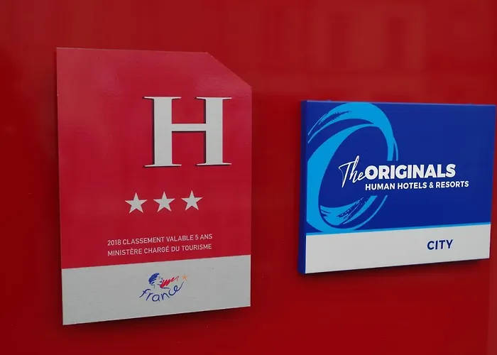 The Originals City, Le Savoy, Otel 3*