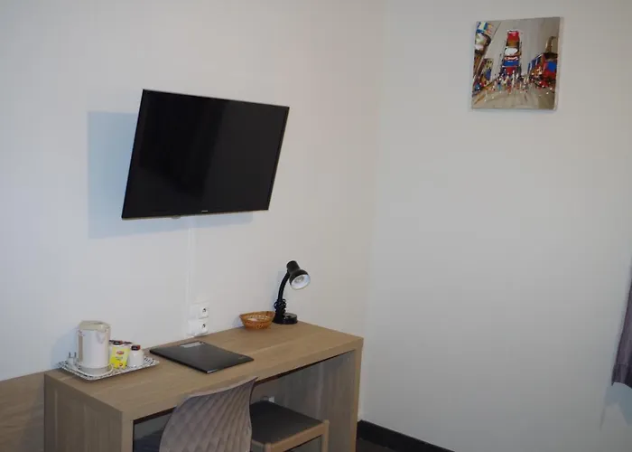 The Originals City, Le Savoy, 3* קאין